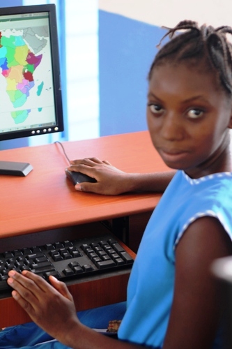 UMU K BARRIE UMU K BARRIE